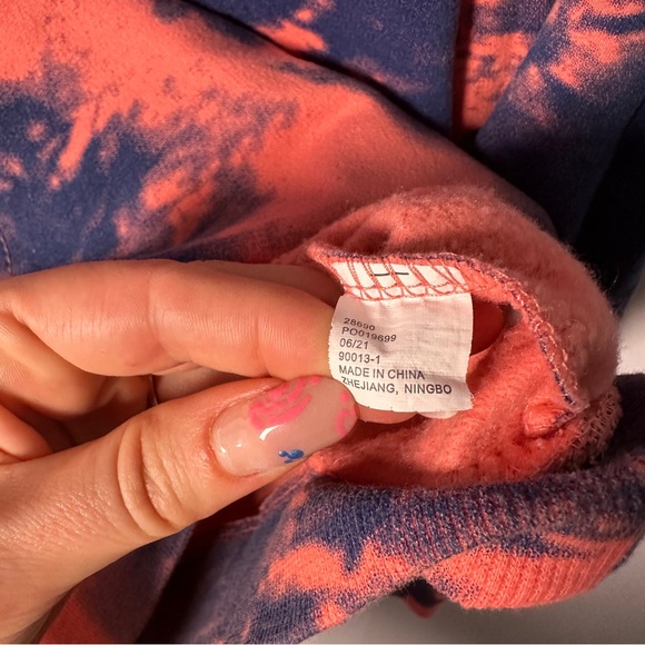 π NASA Tie-Dye Fleece Hoodie β Youth L (12β14) β Coral/Navy β Unisex Boys/Girls - Picture 8 of 10